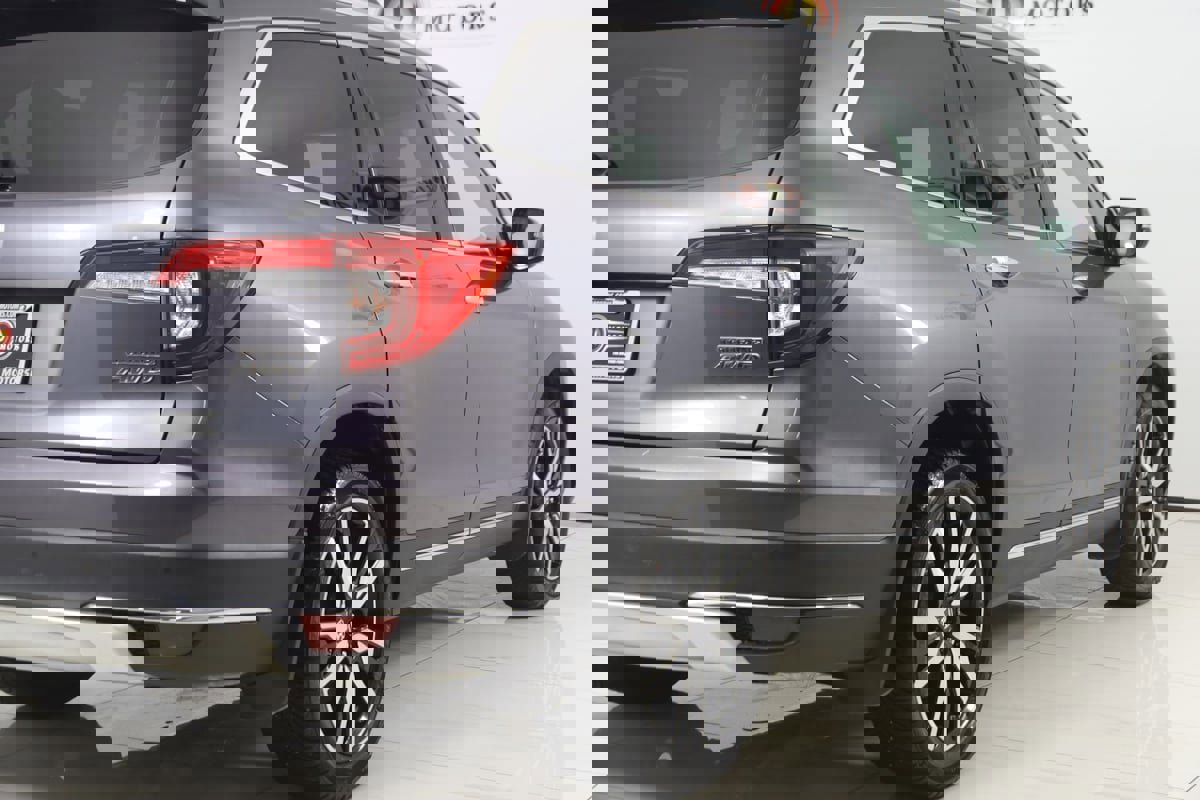 Used 2019 Honda Pilot Touring image 42