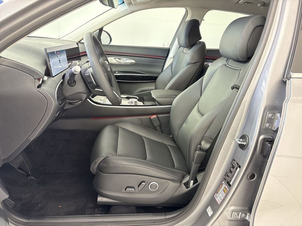New 2026 Genesis GV70 2.5T AWD/4WD image 13