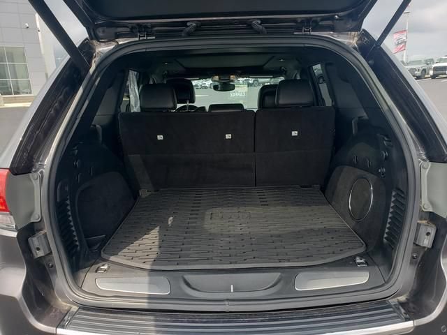 Used 2018 Jeep Grand Cherokee Overland AWD/4WD image 7