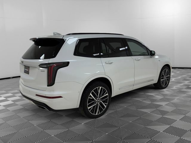 Used 2025 Cadillac XT6 Sport w/ Platinum Package image 3