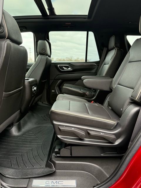Used 2022 GMC Yukon SLT w/ SLT Luxury Package image 22