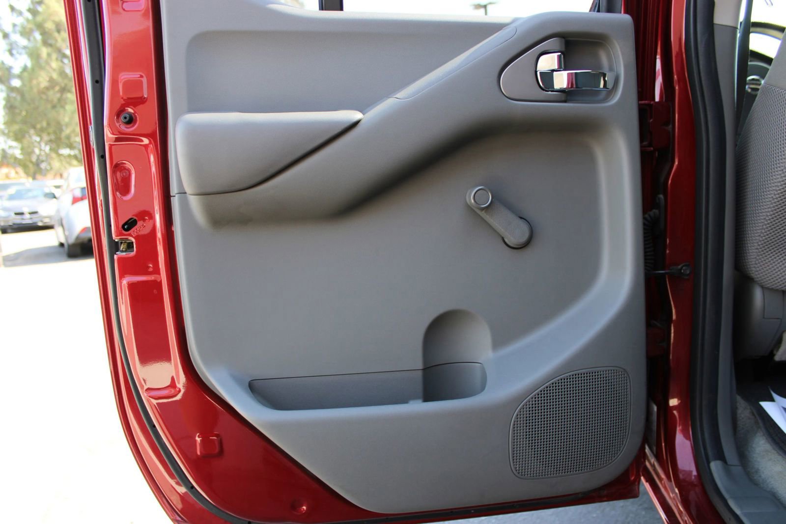 Used 2016 Nissan Frontier S RWD image 12
