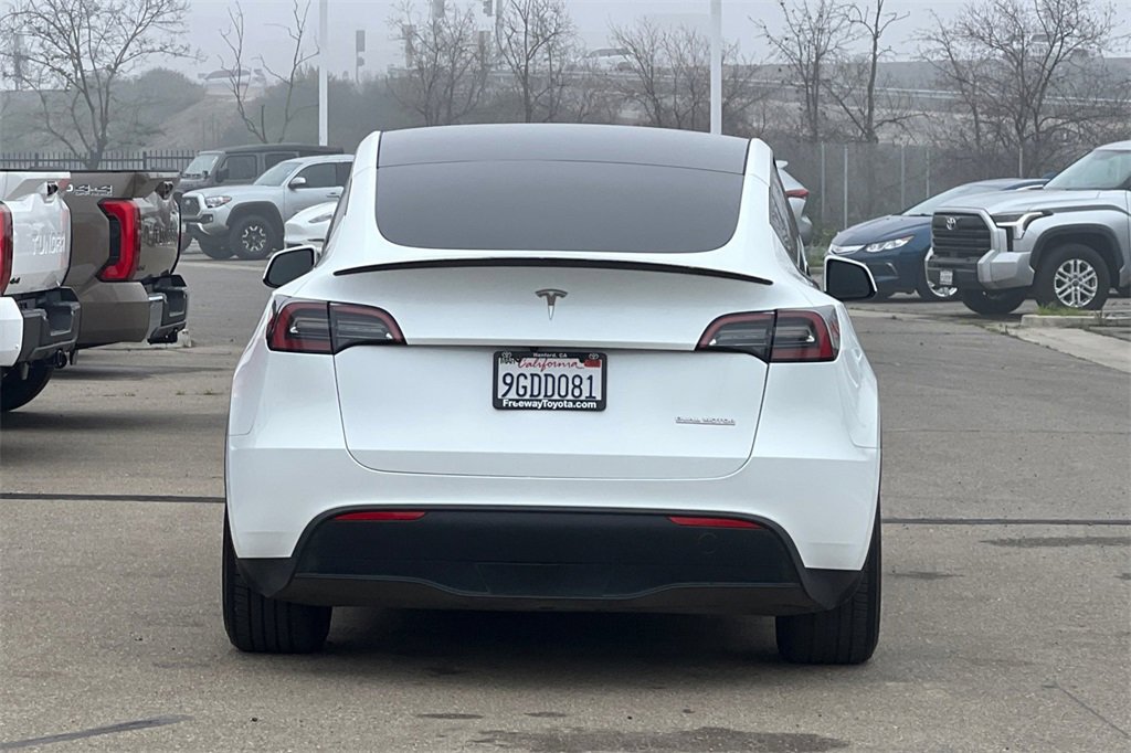 Used 2023 Tesla Model Y Performance image 6