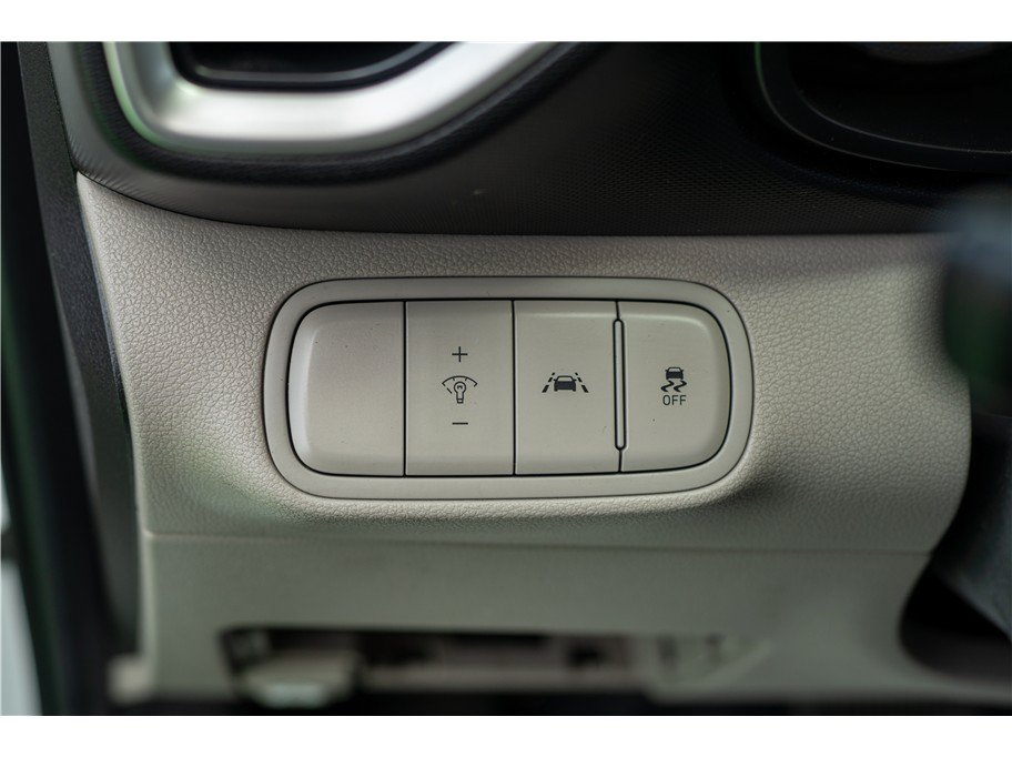 Used 2020 Hyundai Venue SEL w/ Convenience + Premium Package FWD image 38