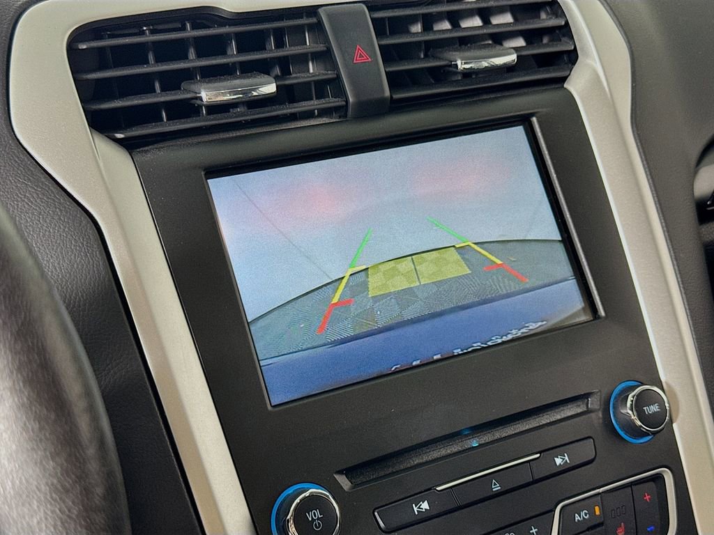 Used 2016 Ford Fusion SE image 13