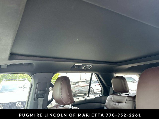 Used 2022 Ford Explorer Platinum w/ Equipment Group 601A AWD/4WD image 34