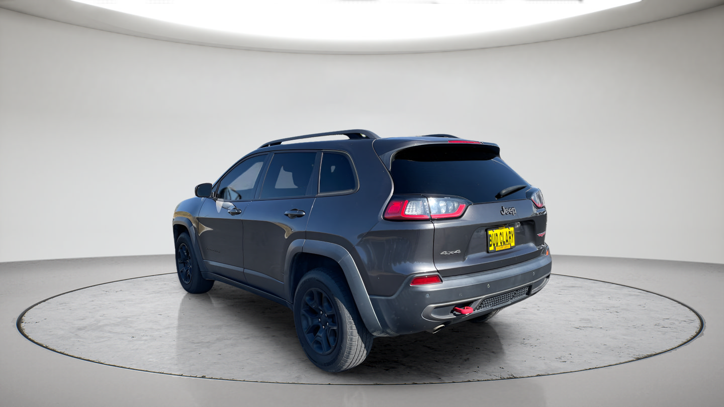Used 2019 Jeep Cherokee Trailhawk w/ Comfort/Convenience Group AWD/4WD image 7