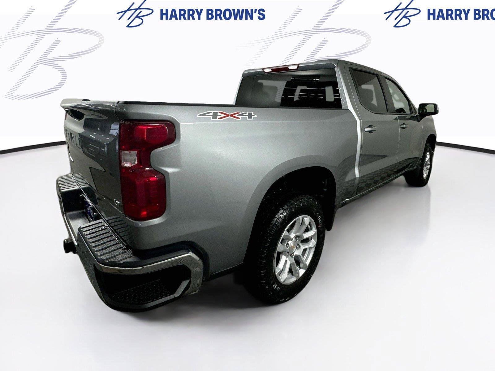 Used 2025 Chevrolet Silverado 1500 LT AWD/4WD image 29