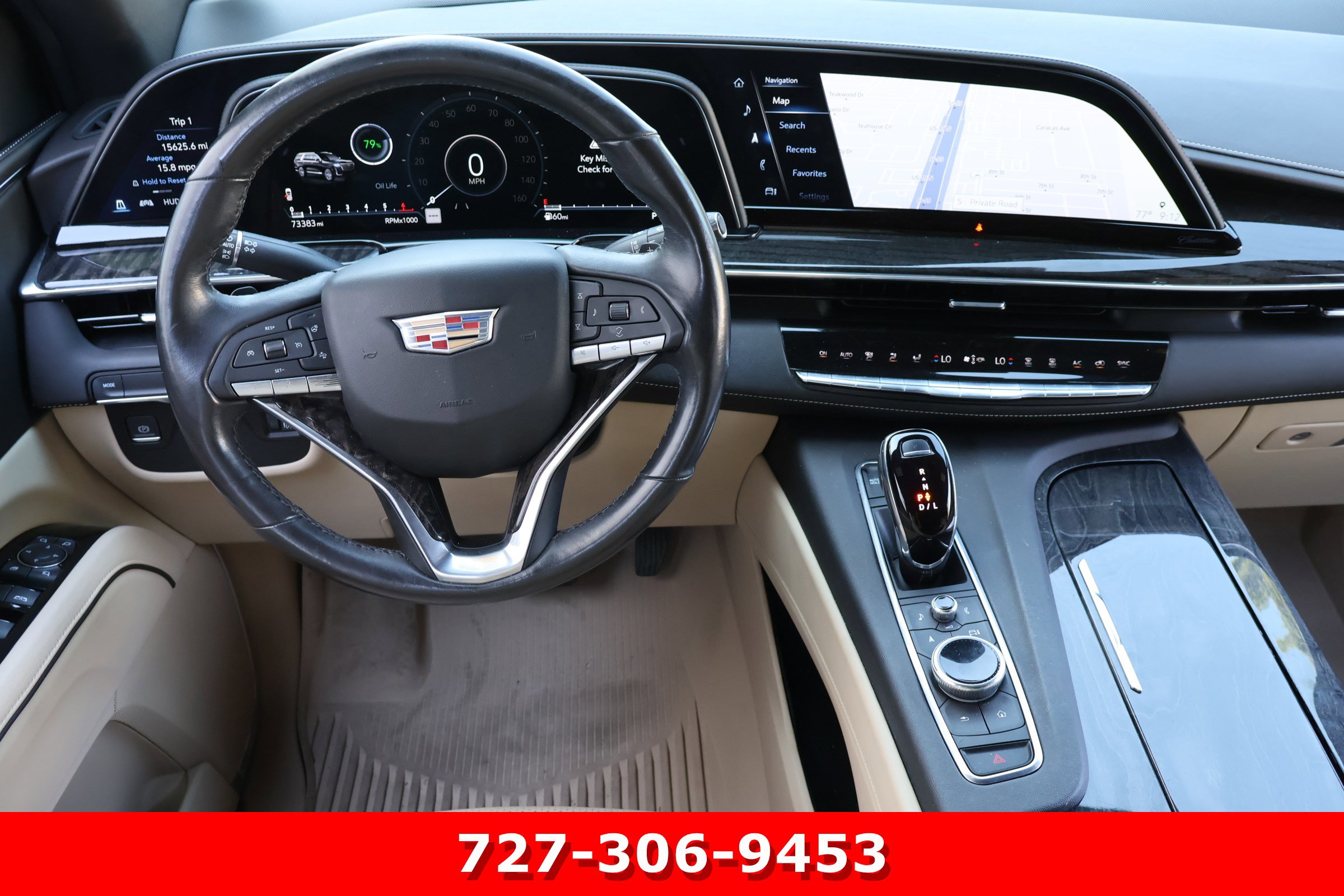 Used 2021 Cadillac Escalade Premium Luxury RWD image 17