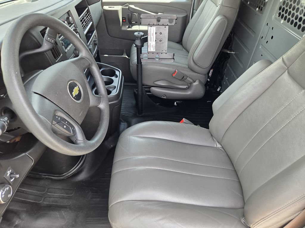 Used 2021 Chevrolet Express 2500 w/ Driver Convenience Package RWD image 13