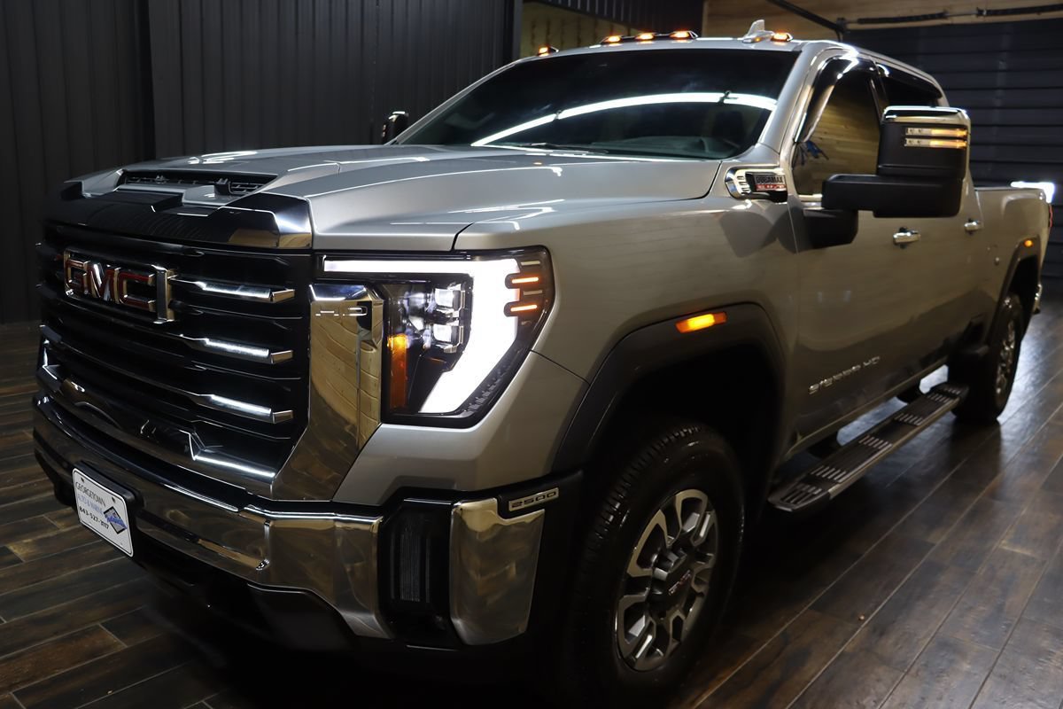 Used 2025 GMC Sierra 2500 SLT w/ SLT Convenience Package AWD/4WD image 6
