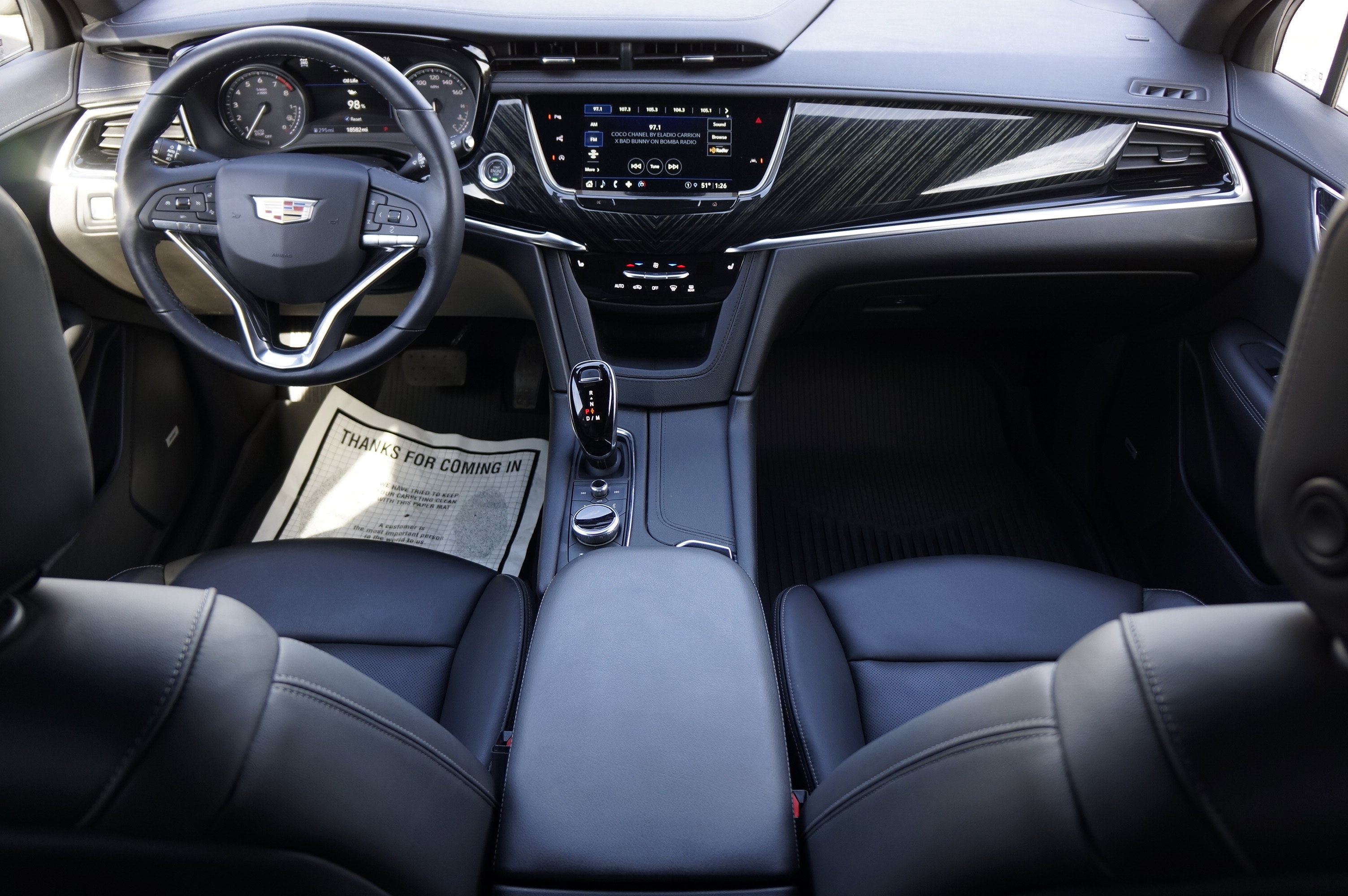 Used 2023 Cadillac XT6 Premium Luxury w/ LPO, Floor Liner Package image 27