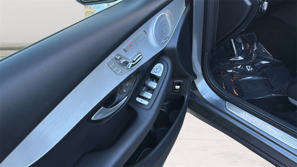 Used 2019 Mercedes-Benz GLC 300 4MATIC Coupe image 10