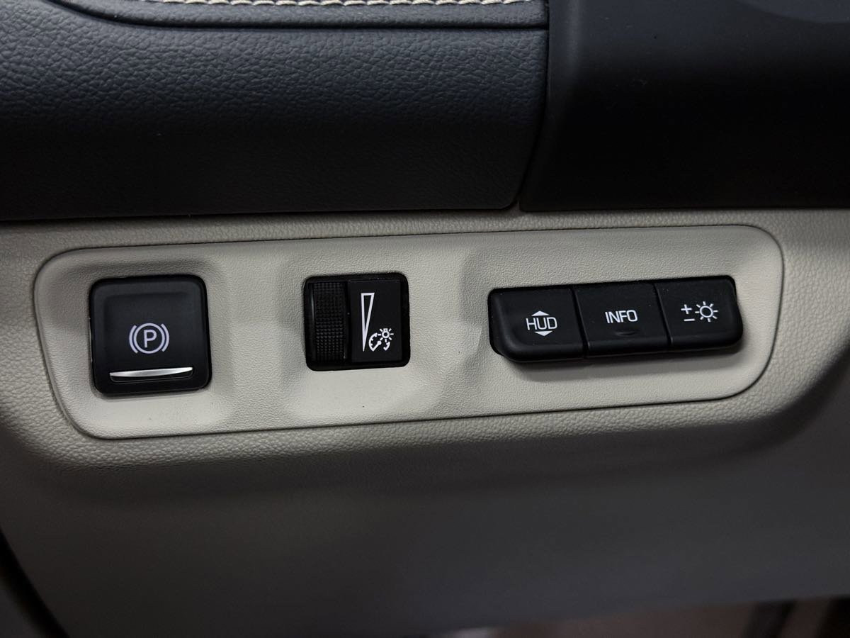 Used 2023 GMC Acadia Denali w/ Denali Ultimate Package image 50