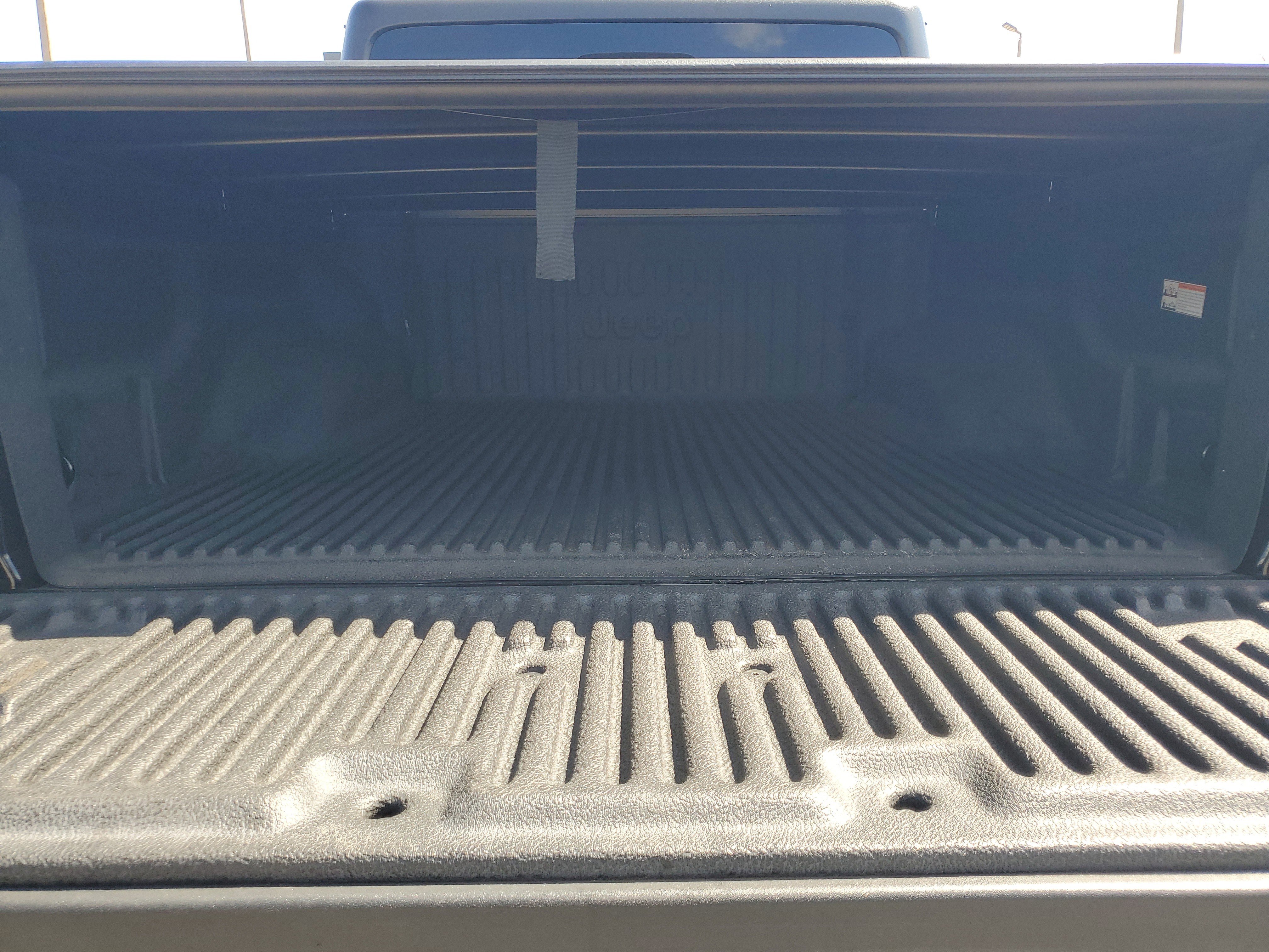 Used 2024 Jeep Gladiator Mojave image 7