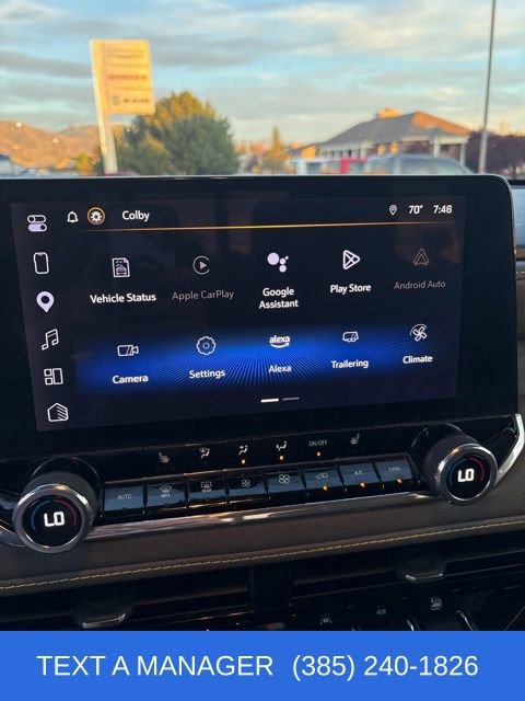 Used 2024 Chevrolet Colorado ZR2 w/ Technology Package image 18