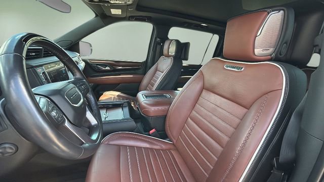 Used 2023 GMC Yukon XL Denali Ultimate image 14