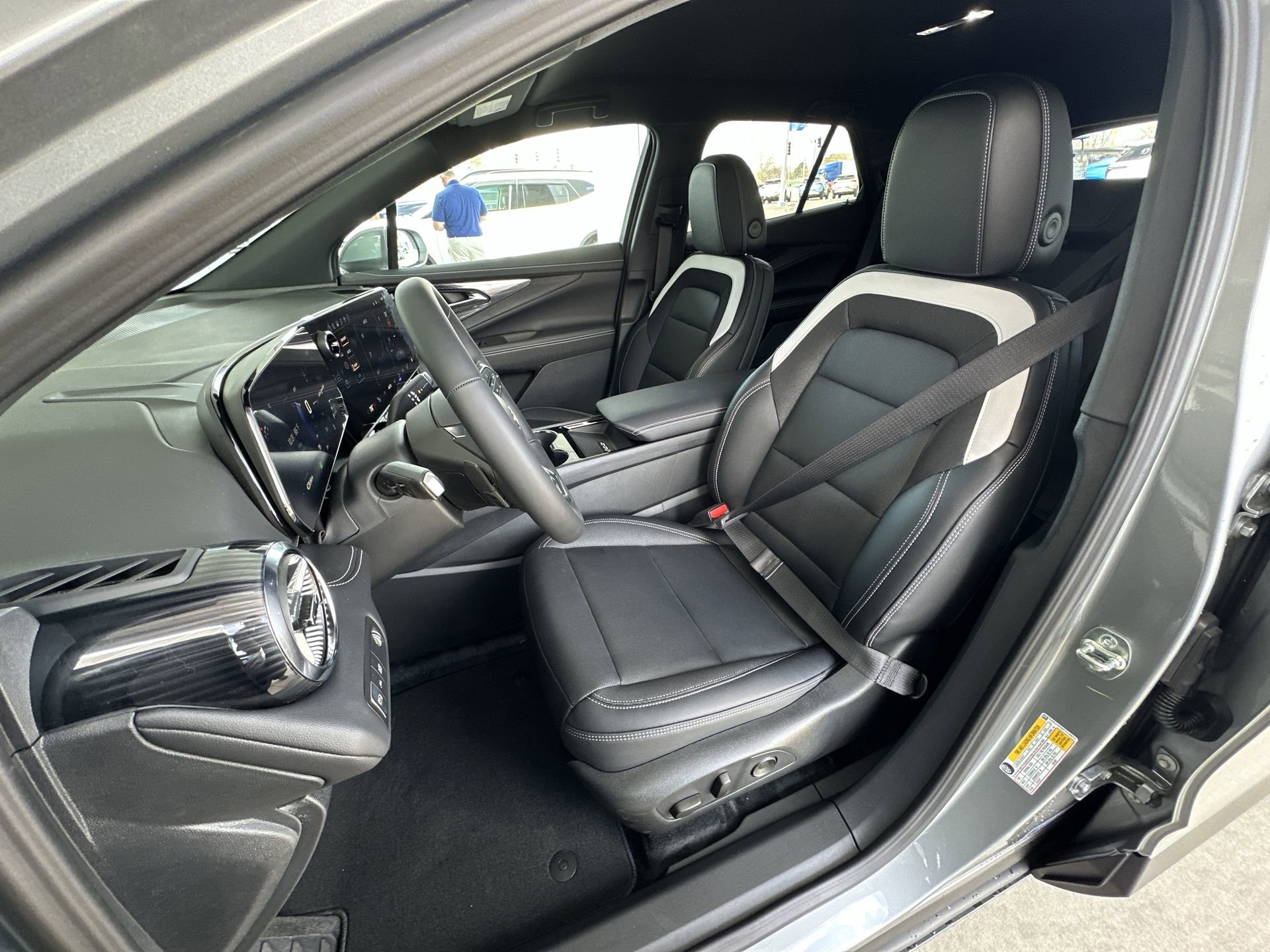 New 2026 Chevrolet Blazer EV LT FWD image 18