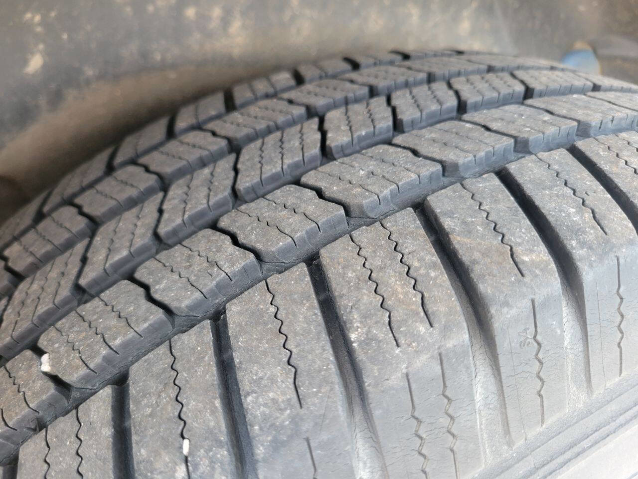 Used 2009 Dodge Nitro SLT image 8