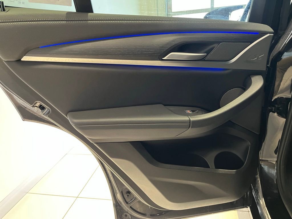 Used 2024 BMW X3 M40i w/ Premium Package image 24