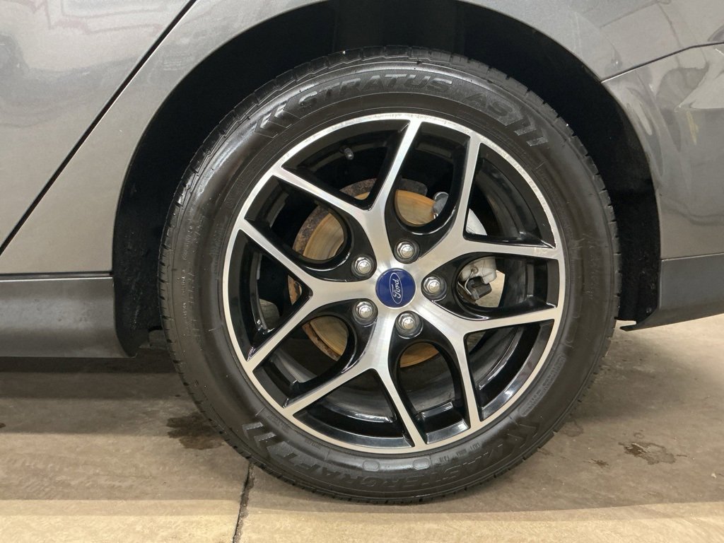 Used 2017 Ford Focus SEL image 28