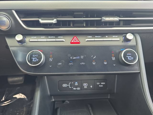 Certified 2024 Hyundai Sonata SEL w/ Convenience Package FWD image 18