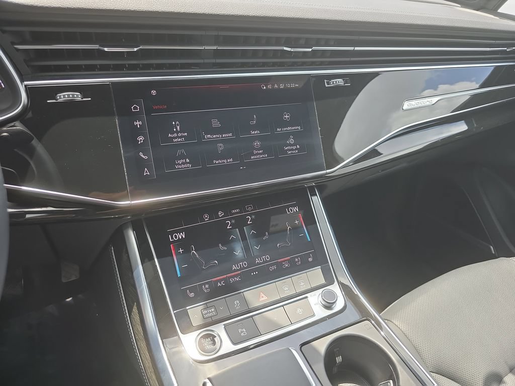 Used 2025 Audi Q7 3.0T Premium Plus AWD/4WD image 18