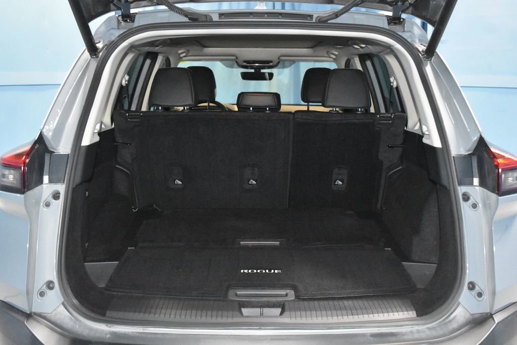 Used 2023 Nissan Rogue SL w/ SL Premium Package image 36