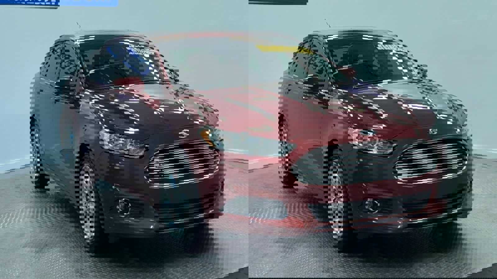 Used 2013 Ford Fusion SE image 2