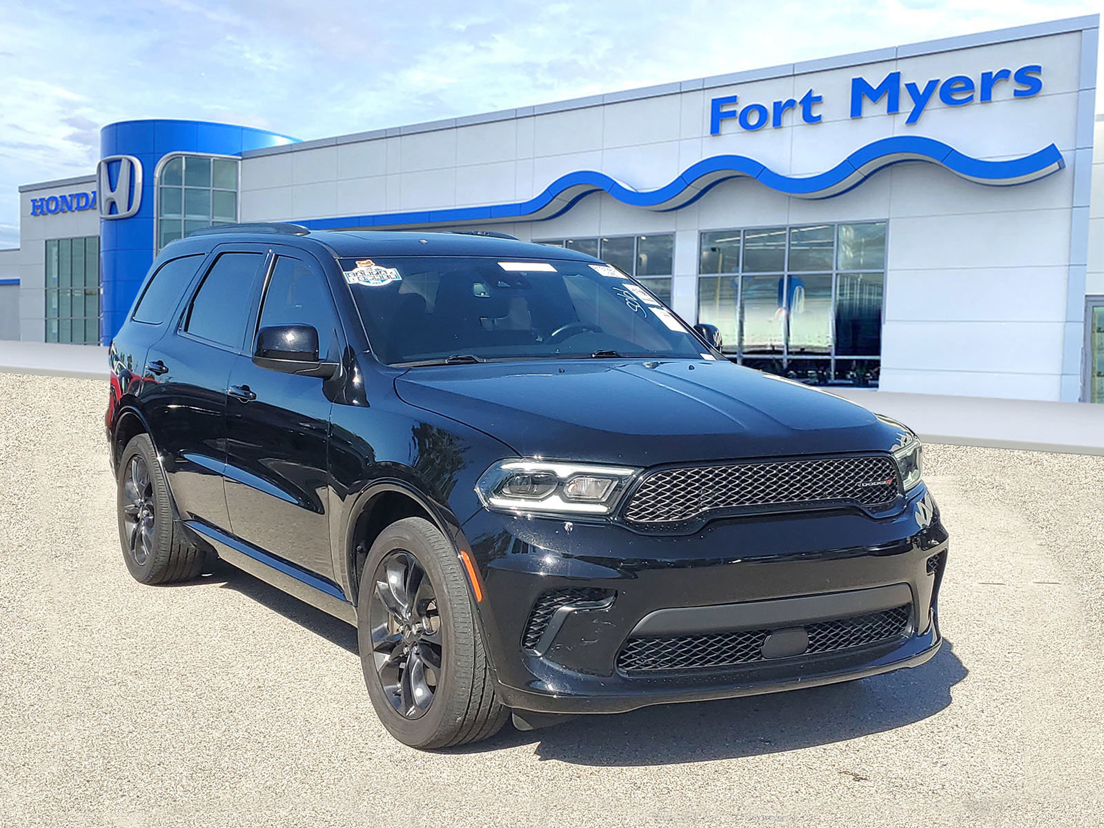 Used 2024 Dodge Durango SXT w/ SXT Blacktop Group