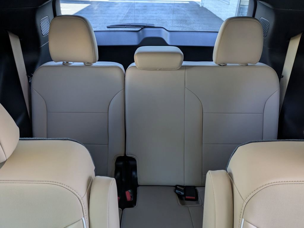 New 2026 Buick Enclave Preferred w/ Power Package AWD/4WD image 9