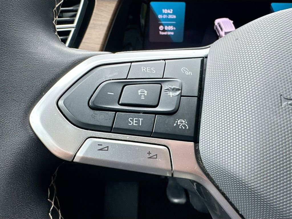 Used 2024 Volkswagen Atlas SE FWD image 10