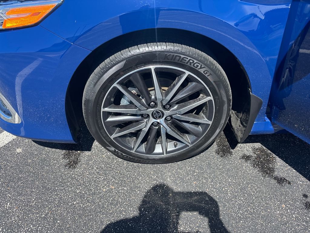 Certified 2024 Toyota Camry XLE w/ Cold Weather Package AWD/4WD image 31