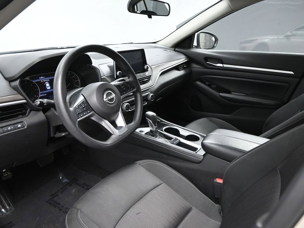 Used 2023 Nissan Altima 2.5 SV image 8