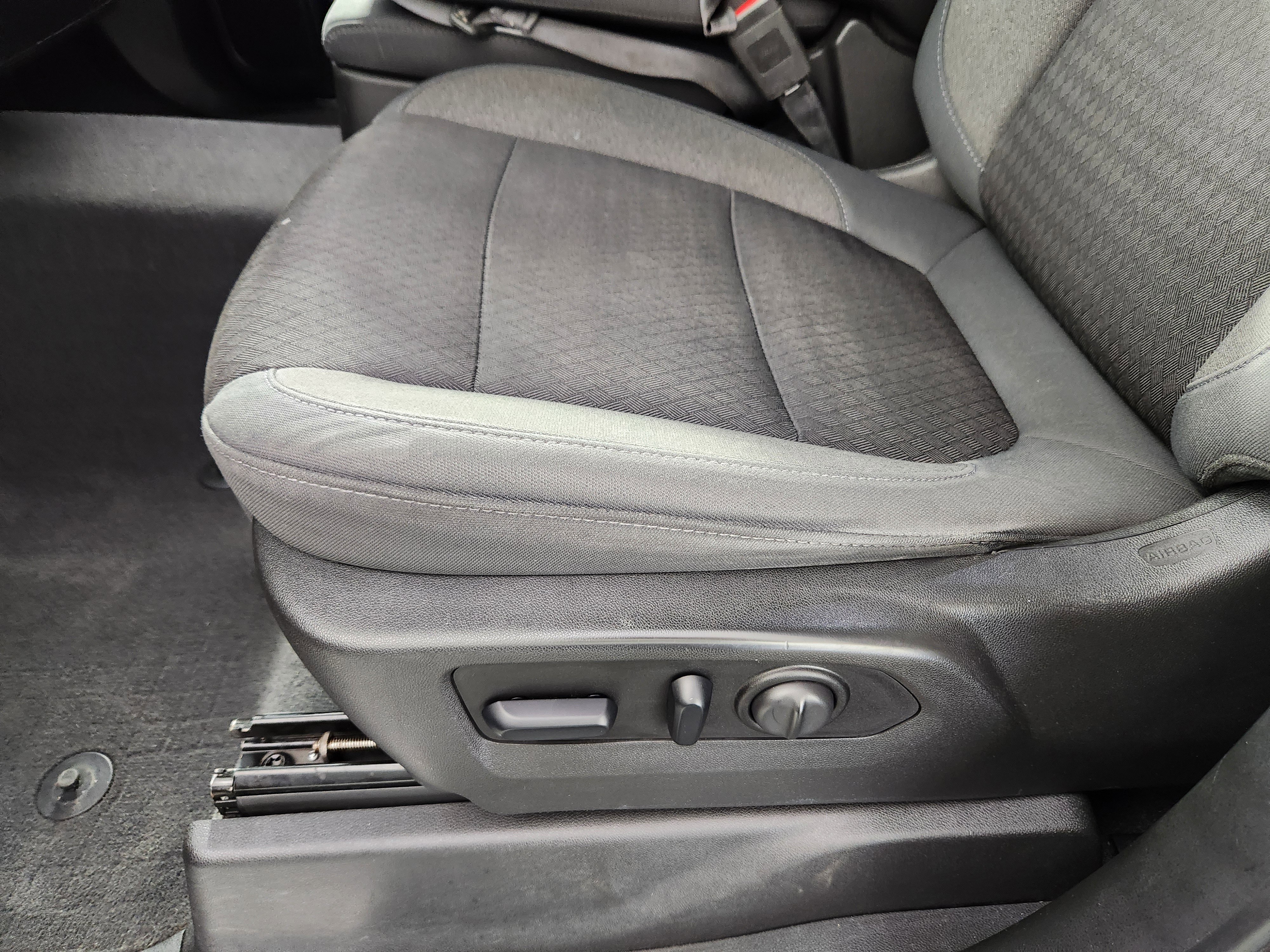 Used 2019 Chevrolet Silverado 1500 LT w/ All-Star Edition image 13