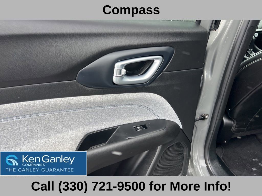 Used 2023 Jeep Compass Latitude image 46