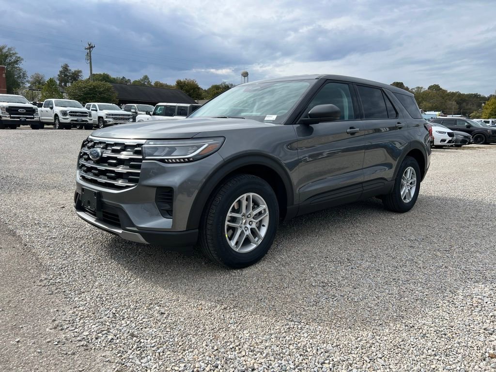 New 2026 Ford Explorer Active image 4