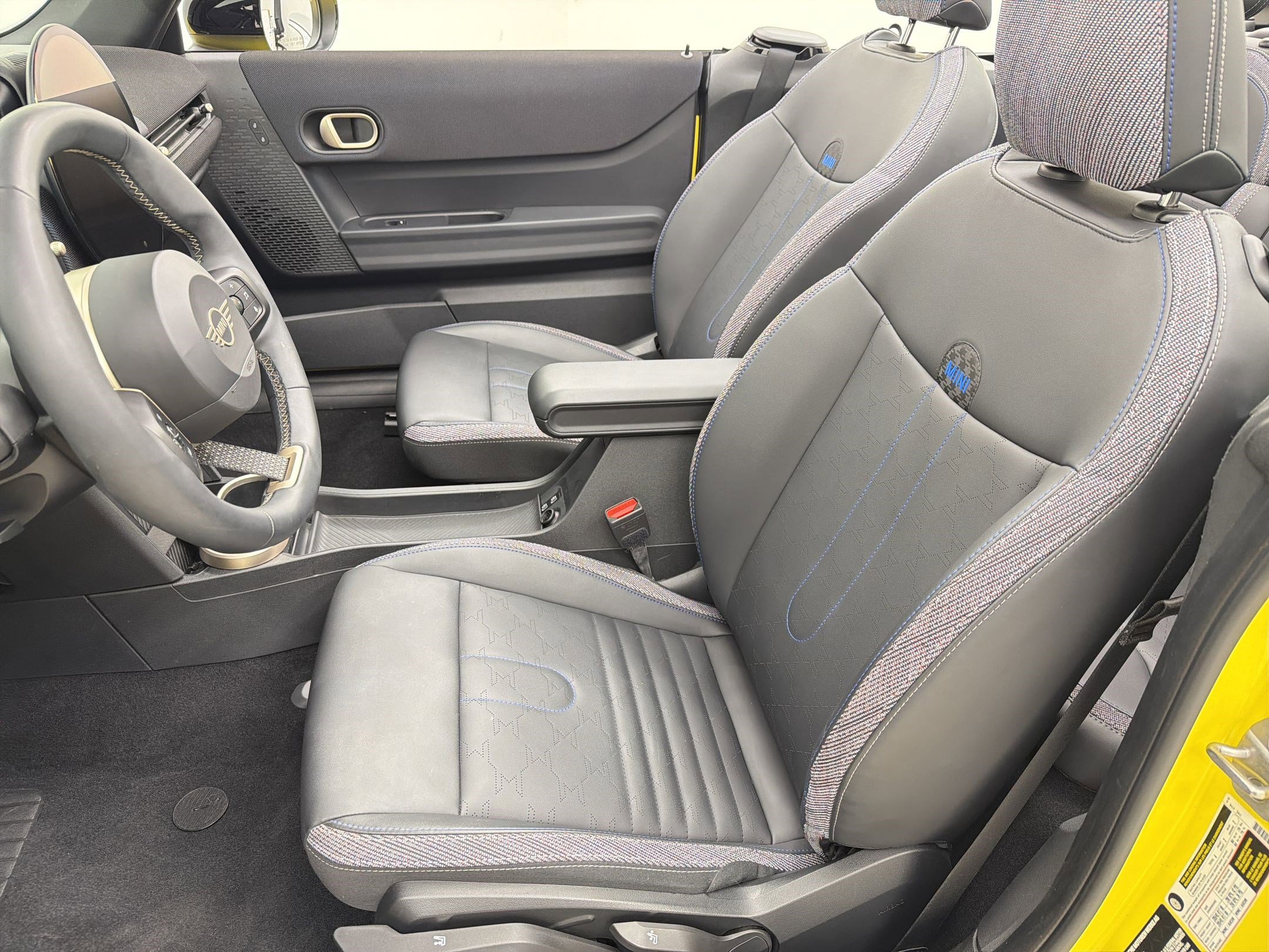 Certified 2025 MINI Cooper S image 5