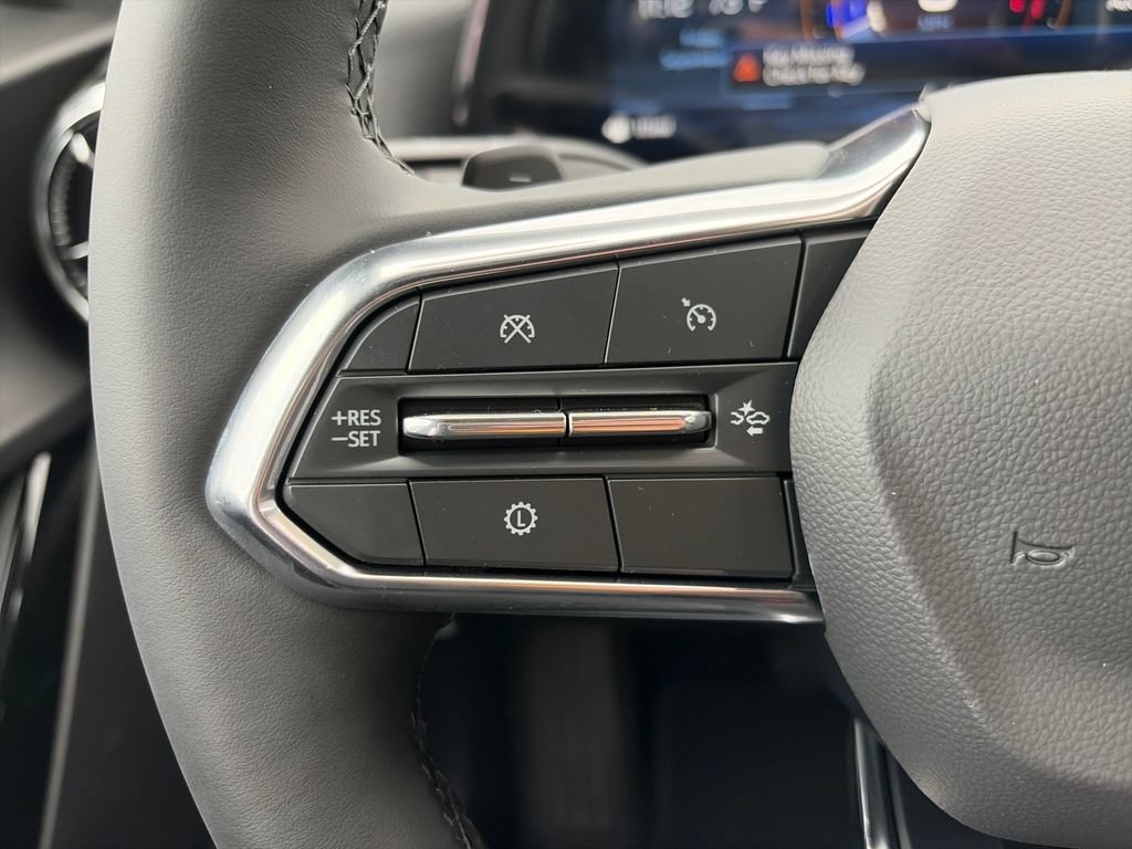 New 2027 Chevrolet Equinox LT w/ Convenience Package II FWD image 12