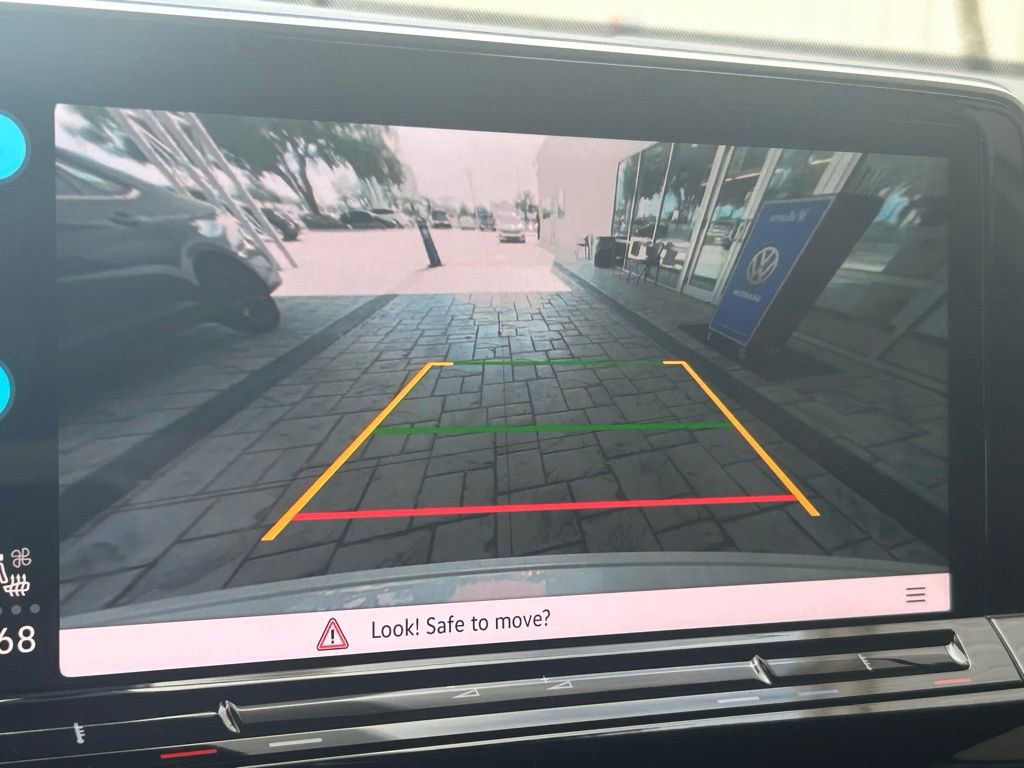 New 2026 Volkswagen Atlas Cross Sport SE image 18