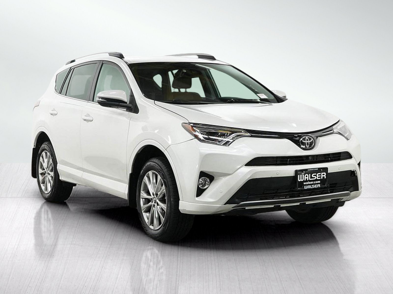 Used 2018 Toyota RAV4 Platinum AWD/4WD image 8