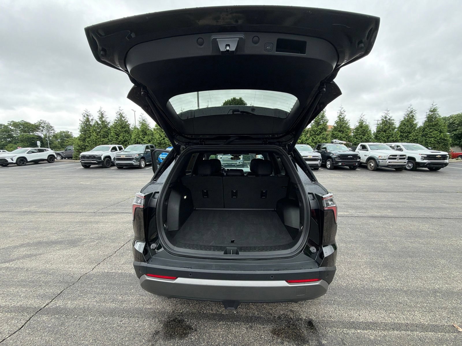 Used 2026 Chevrolet Equinox LT w/ Convenience Package II FWD image 27
