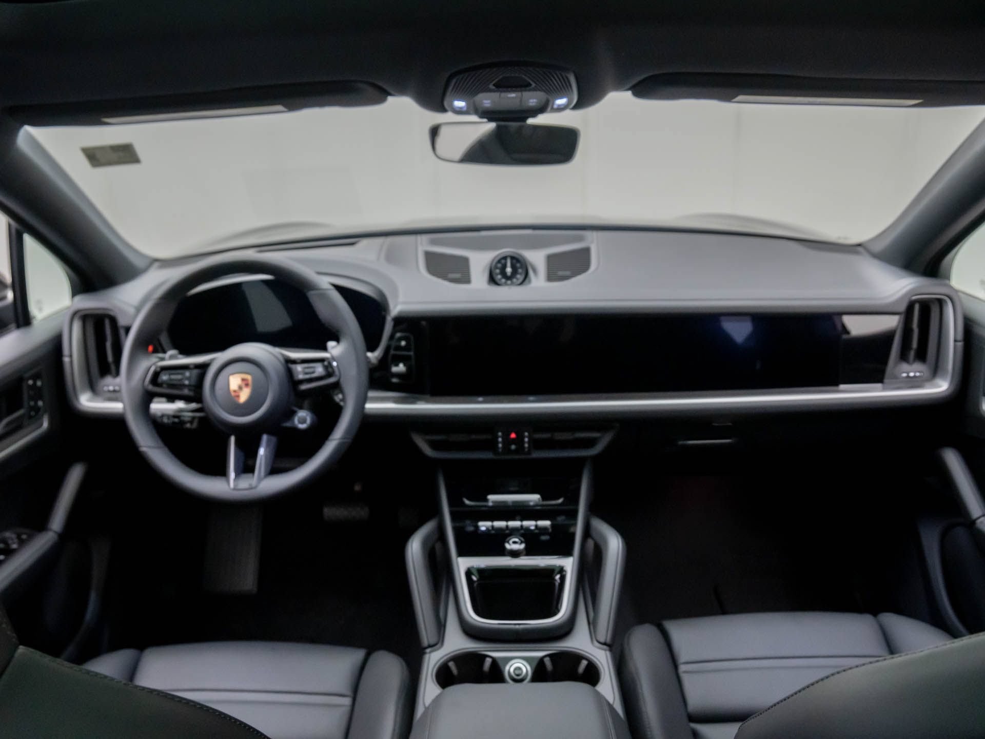 Certified 2025 Porsche Cayenne E-Hybrid Coupe AWD/4WD image 11