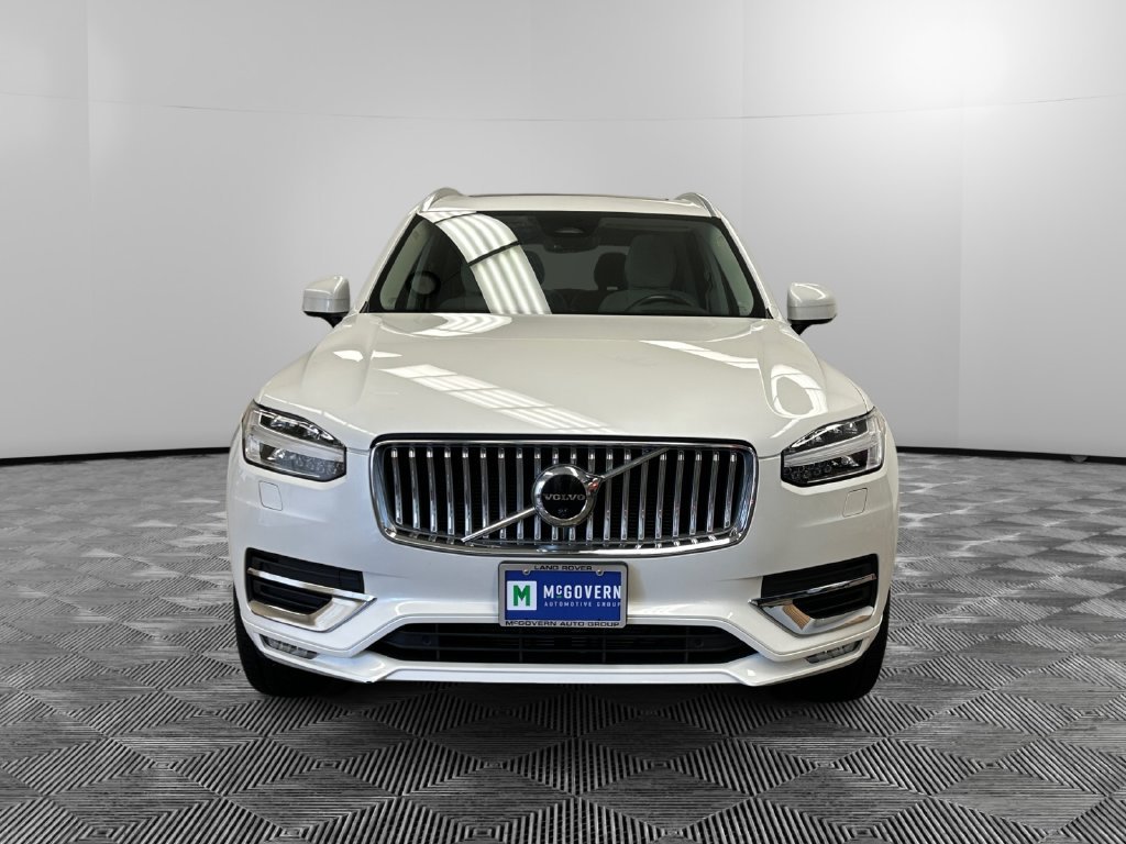 Used 2023 Volvo XC90 B6 Plus w/ Protection Package Premier AWD/4WD image 9