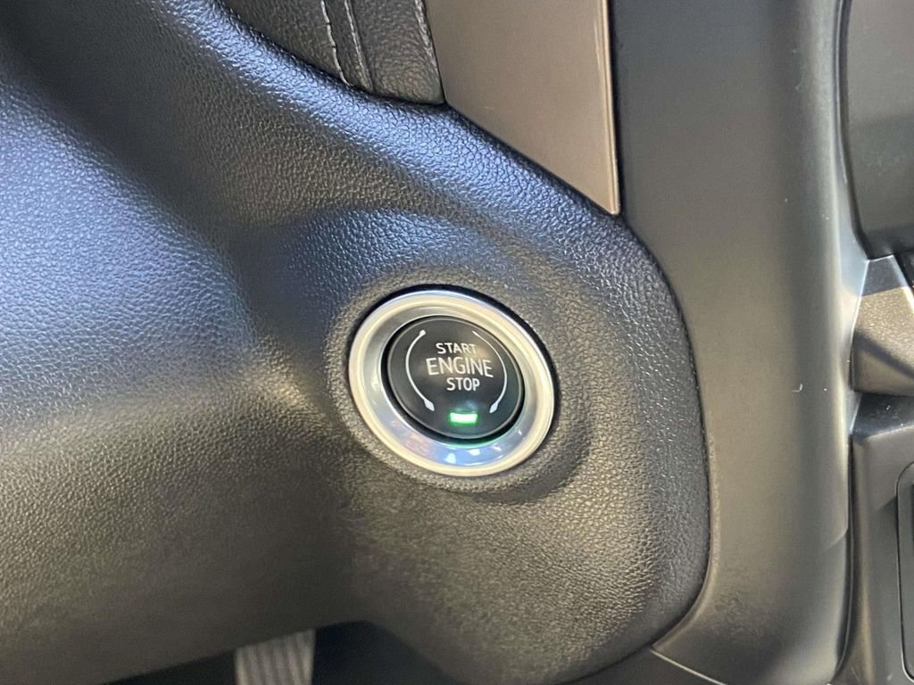 Used 2021 Chevrolet Silverado 1500 High Country w/ Technology Package image 26