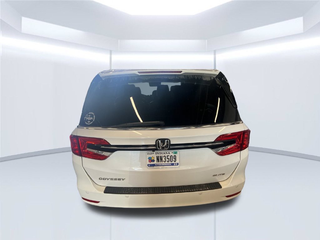 Used 2023 Honda Odyssey Elite image 3