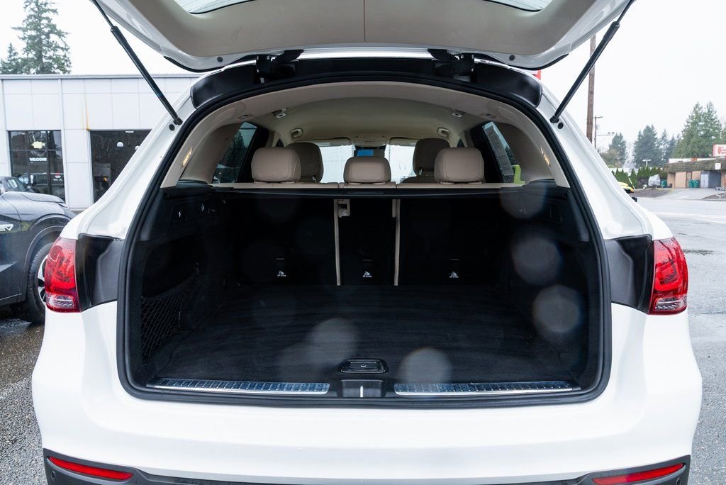 Used 2022 Mercedes-Benz GLC 300 4MATIC image 7