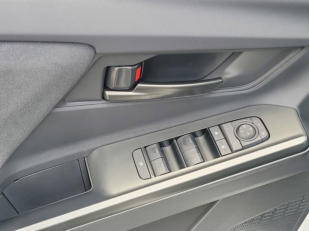 New 2026 Toyota C-HR image 21