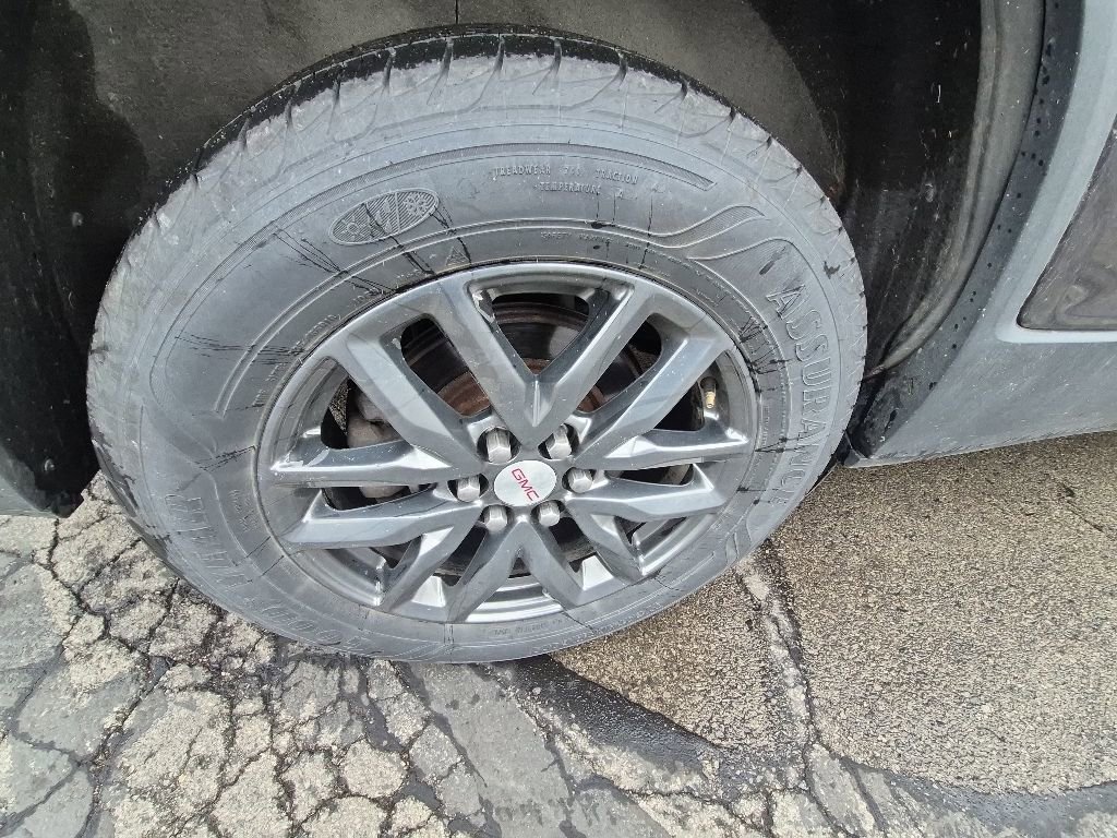 Used 2018 GMC Acadia SLT AWD/4WD image 9