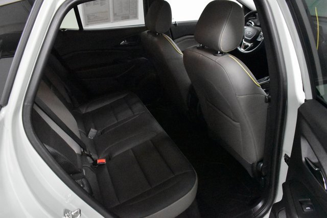 Used 2025 Chevrolet Trax ACTIV w/ Driver Confidence Package image 17